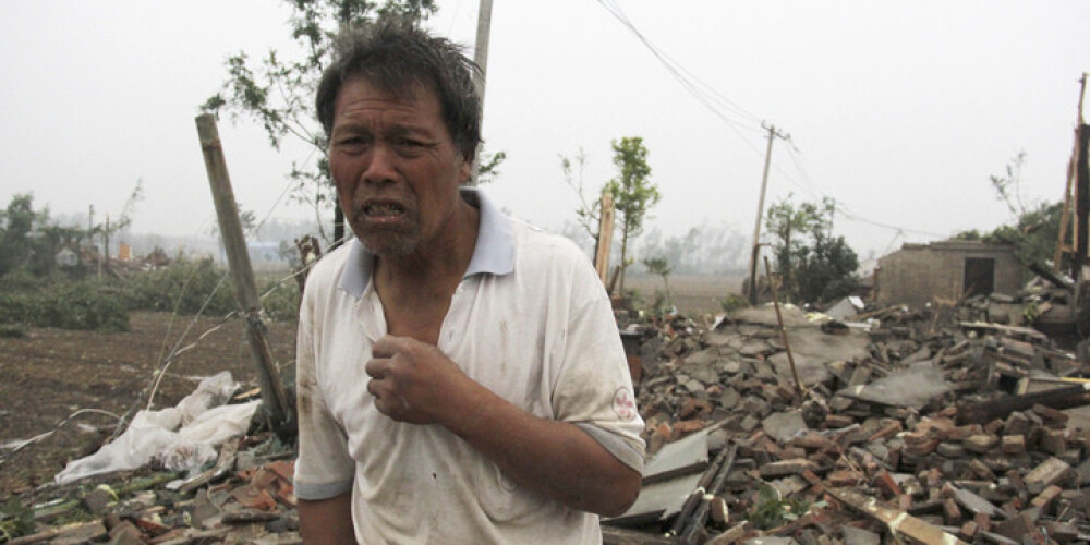 Vismaz 78 cilvēki zaudējuši dzīvību baisā krusas tornado Ķīnā