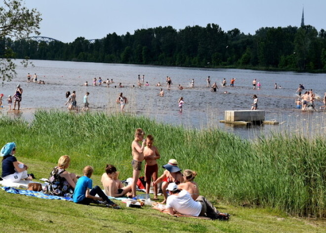 Ūdens temperatūra upēs pakāpusies līdz pat +28 grādiem