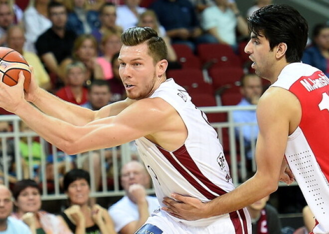 Latvijas vīriešu basketbola izlase pēdējā pārbaudes spēlē pirms olimpiskās kvalifikācijas sakauj Irānu