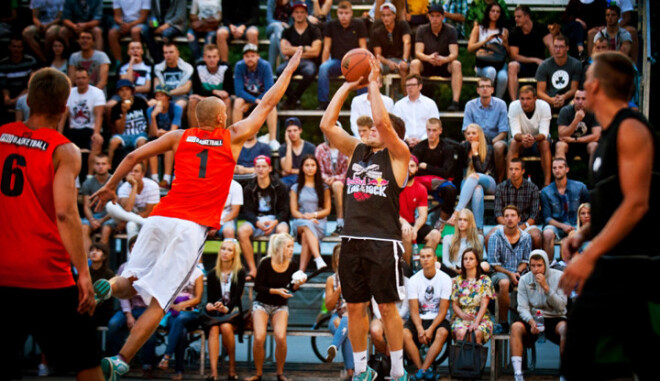 Visas dienas garumā Majoru stāvlaukumā norisināsies starptautisks basketbola “Ghetto Basket” turnīrs.