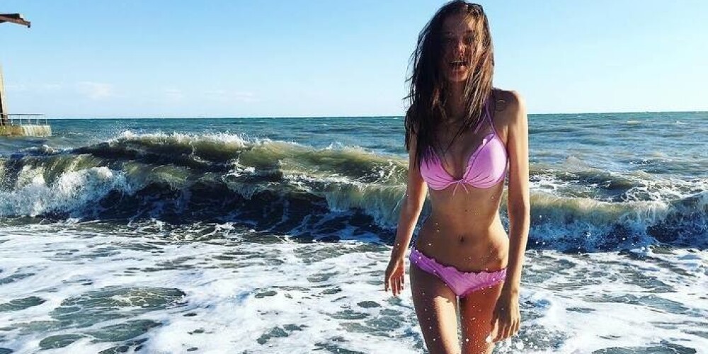 Блогеров удивила пышная грудь «анорексички» Алеси Кафельниковой в бикини
