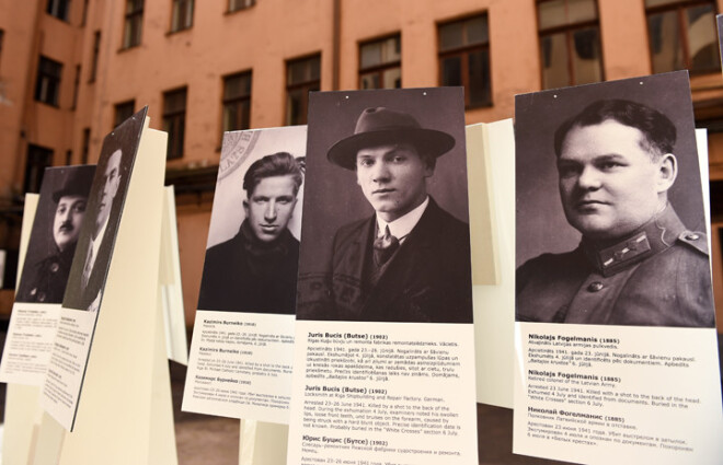 Stūra mājā atklāta izstāde, kas vēsta par padomju okupācijas režīma nošautajiem latviešu patriotiem, kuri tika nogalināti un aprakti Centrālcietuma pagalmā pirmajās dienās pēc Vācijas iebrukuma PSRS.