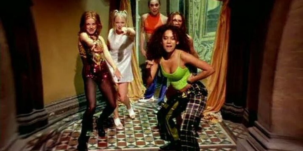Apritot 20 gadiem kopš "Spice Girls" pirmā hita, grupas 3 dāmas silda veco zupu