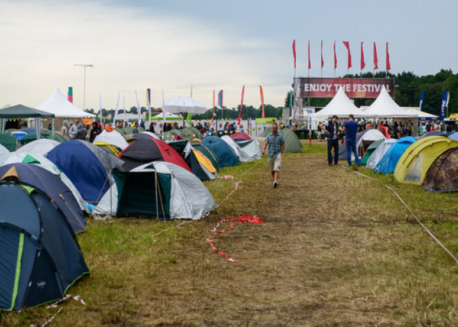 Šodien vārtus ver "Positivus" festivāla telšu pilsētiņa