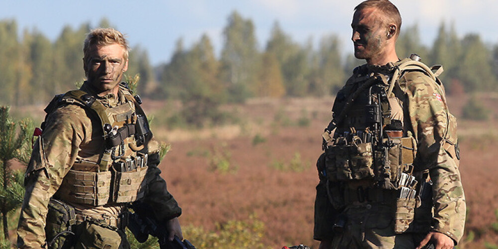 Latvijas armija plāno iegādāties 2643 maskēšanās krēma iepakojumus