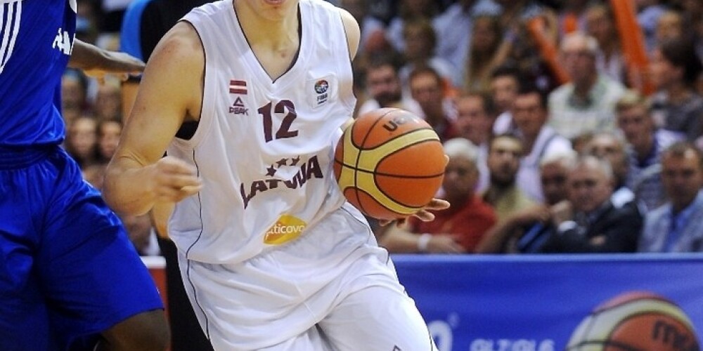 Latvijas jaunajiem basketbolistiem tomēr nebūs jābrauc uz Eiropas čempionātu nedrošajā Turcijā