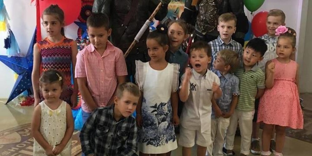 Дети Омарова и Бородиной встретились на празднике Дарьи Пынзарь