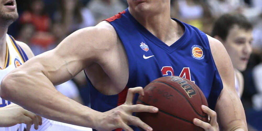 NBA čempions krievu basketbolists Kauns noslēdz spēlētāja karjeru