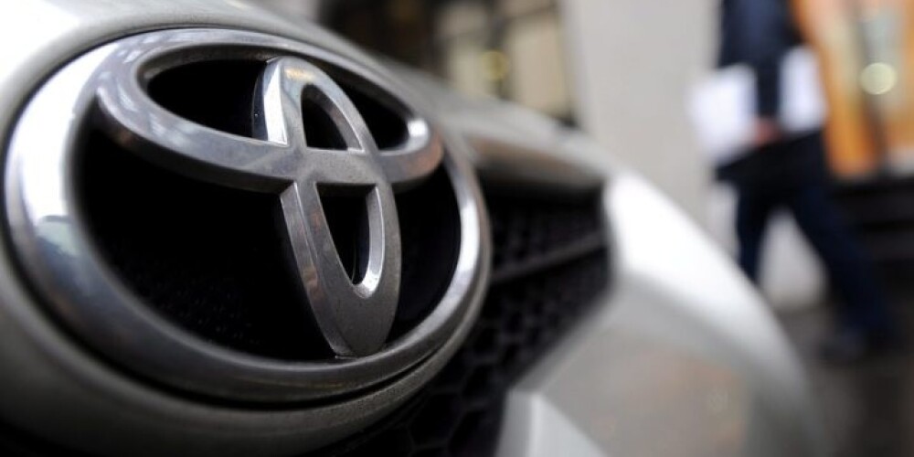 "Toyota" zaudējis pasaulē lielākā autoražotāja titulu