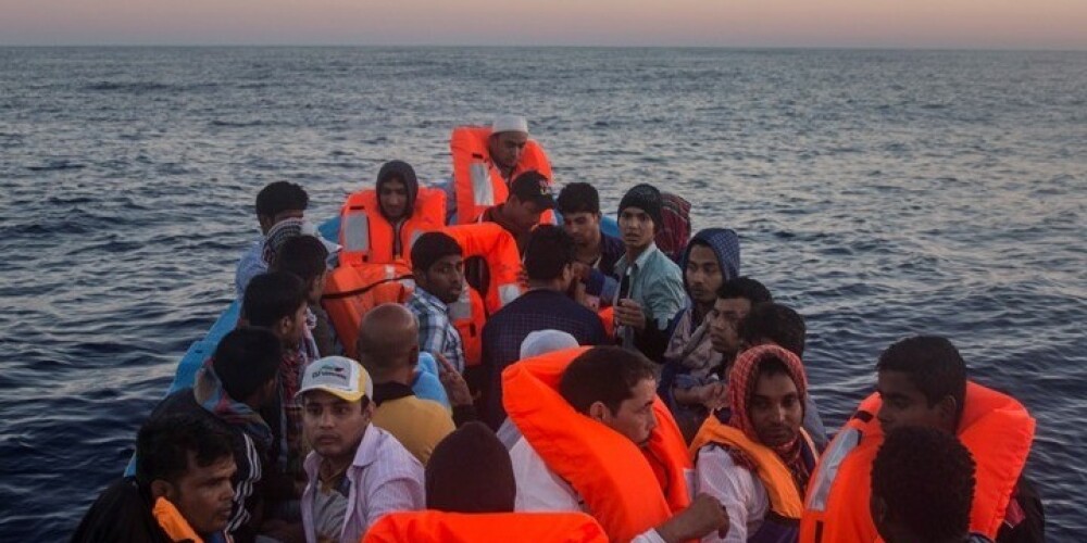 Vidusjūrā pēdējās četrās dienās izglābti 6000 imigrantu