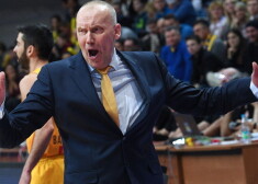 Rims Kurtinaitis tiek uzskatīts par vienu no emocionālākajiem, skarbākajiem un prasīgākajiem treneriem Eiropas basketbolā.