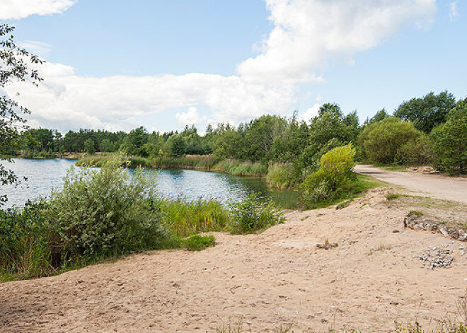 Pie Bolderājas karjera veidos labiekārtotu atpūtas zonu. FOTO