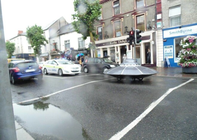 Neparastais transporta līdzeklis, kurš atgādina NLO