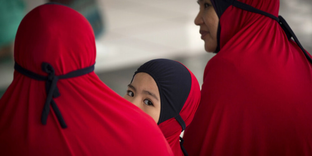 Malaizijas musulmaņiem aizliedz ķert pokemonus