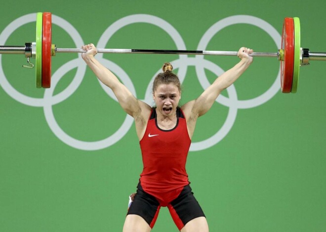 Latvijas svarcēlāja Rebeka Koha, kura startē svara kategorijā līdz 53 kilogramiem, izcīnījusi augsto ceturto vietu Riodežaneiro olimpisko spēļu sacensībās. Viņai pietrūka vien divu kilogramu līdz medaļai.