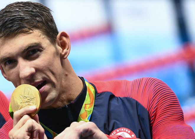 Felpss turpina krāt olimpiskos zeltus! Jau trešais Rio un 21. karjerā