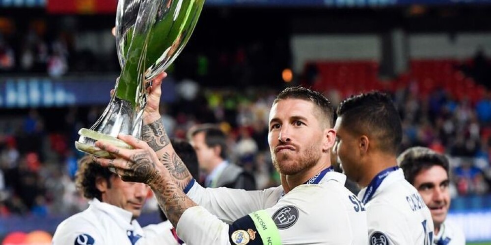 Madrides "Real" izglābjas kompensācijas laikā un izcīna UEFA Superkausu