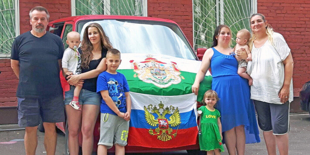 "Krievi ir daudz labāki..." Vācu ģimene mēģina izlūgties patvērumu Krievijā. FOTO