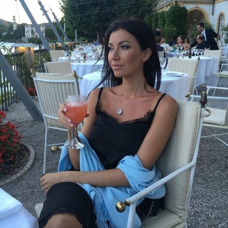 Мария Вебер наслаждается жизнью