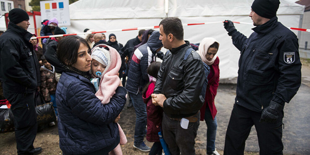 Radikālie islāmisti Vācijas bēgļu centros mēģina vervēt imigrantus