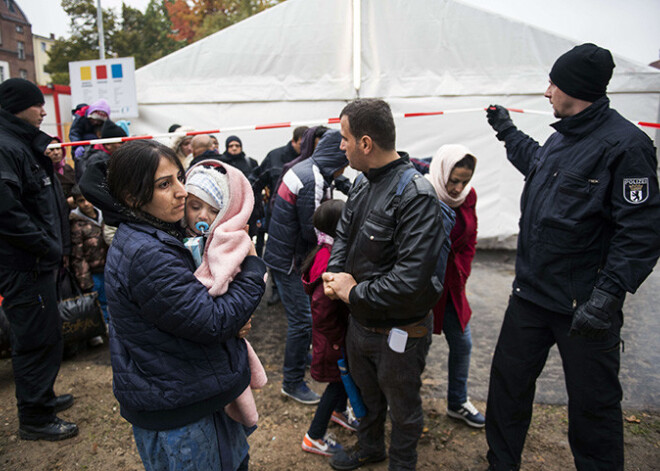 Radikālie islāmisti Vācijas bēgļu centros mēģina vervēt imigrantus