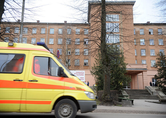 Pacientiem trūkst naudas; pērn Stradiņu slimnīcai palikuši parādā teju pusmiljonu eiro