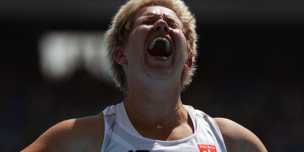 Vlodarčika labo pasaules rekordu un pirmoreiz kļūst par olimpisko čempioni. FOTO