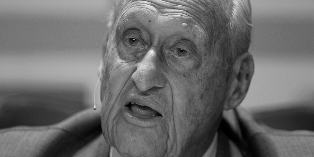 100 gadu vecumā miris bijušais FIFA prezidents Avelanžs