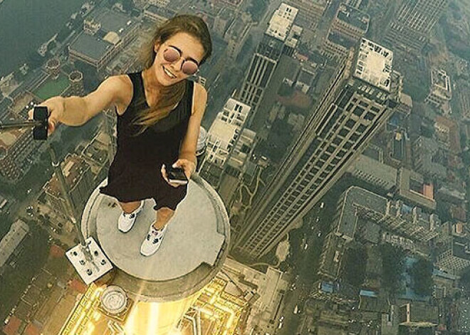 Молодая москвичка делает самые опасные селфи в мире