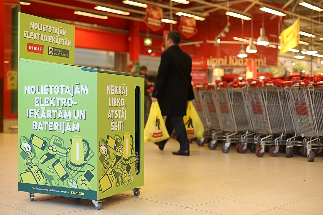 "Rimi" veikalos var civilizēti izmest vecos fēnus un citu mazo elektrotehniku.