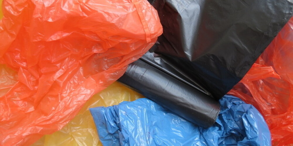 Latvijas iedzīvotāji vidēji gadā patērē aptuveni 190 plastmasas maisiņus