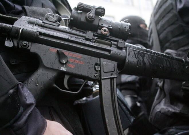 Kartupeļu talka Krimuldā beidzas ar šaušanu, nāves bailēm un specvienības iesaistīšanos