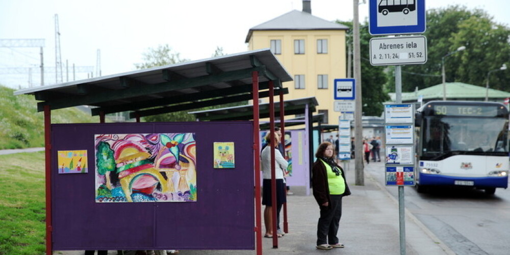 "Rīgas satiksme" veiks izmaiņas vairāku autobusu un tramvaju maršrutos