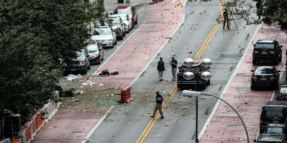 Ņujorkas štata gubernators: "Lai arī kas novietoja šīs bumbas, mēs viņus atradīsim"