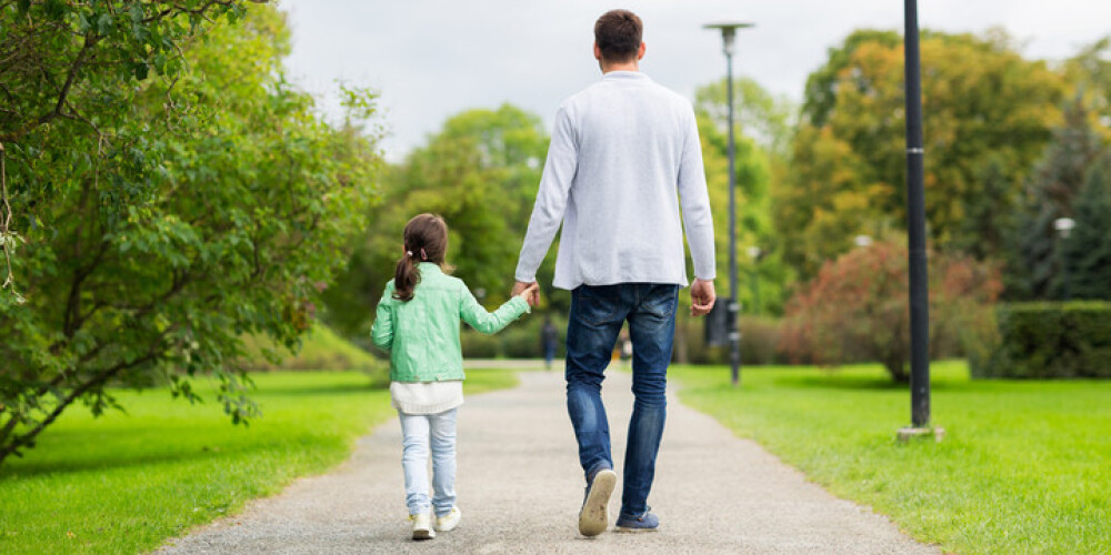 Tētis un bērns pēc šķiršanās: svarīgs ir kvalitatīvi kopā pavadīts laiks
