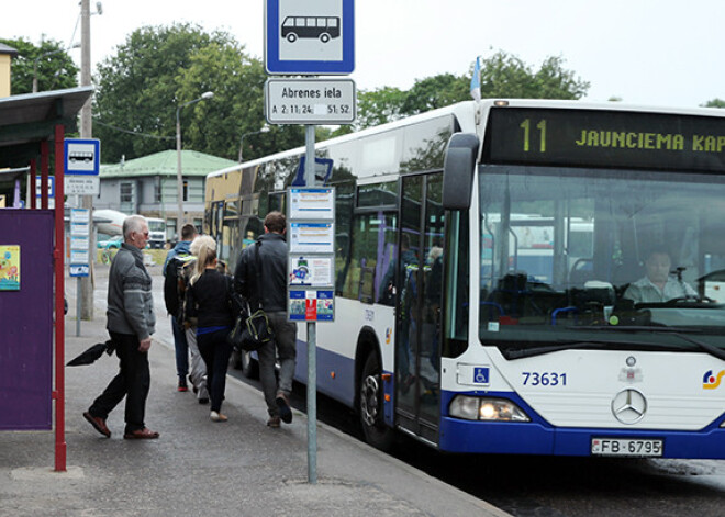 Augustā vairāk sabiedriskā transporta pasažieru nekā jūlijā