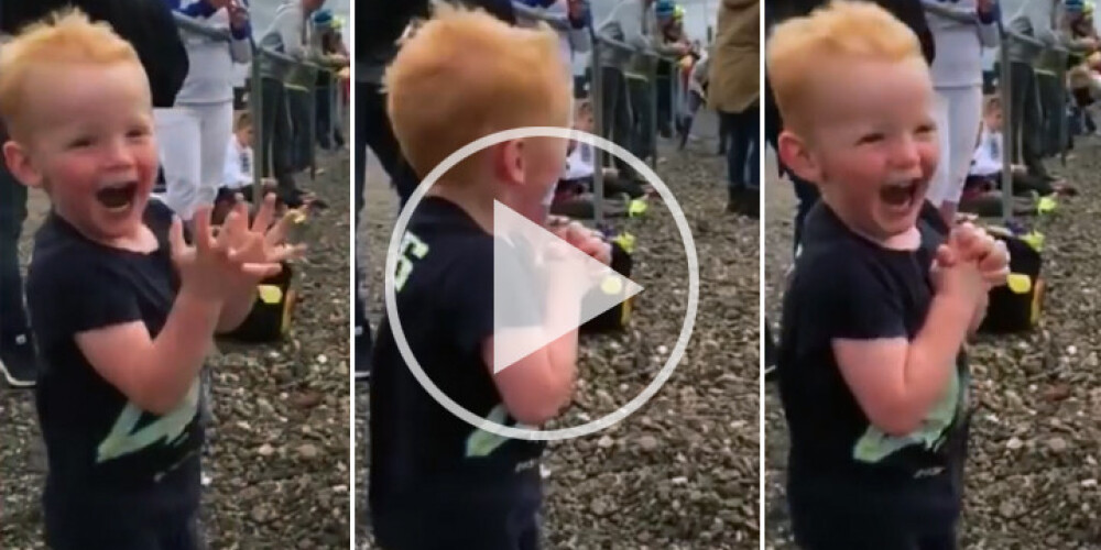 VIDEO: Bērna superīgā reakcija, ieraugot garām joņojošus močus