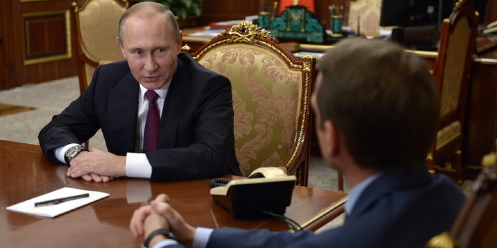 Ar vārdiem "ir svarīgi novērst draudus Krievijai" Putins par izlūkdienesta šefu ieceļ savu VDK biedru