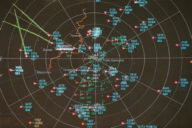Krievijas izplatītie radara attēli ir pilnīgā pretrunā ar agrākajiem Maskavas apgalvojumiem, kurus tā pauda uzreiz pēc katastrofas, ka līdzās lidmašīnai bijis manāms Ukrainas iznīcinātājs.