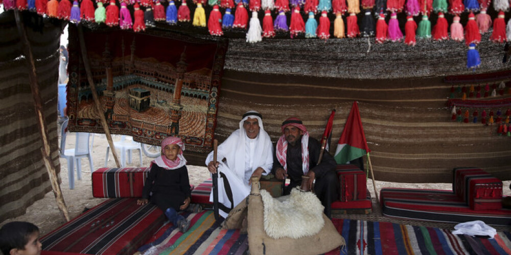 Katara futbola līdzjutējus Pasaules kausa laikā plāno izmitināt arī beduīnu teltīs