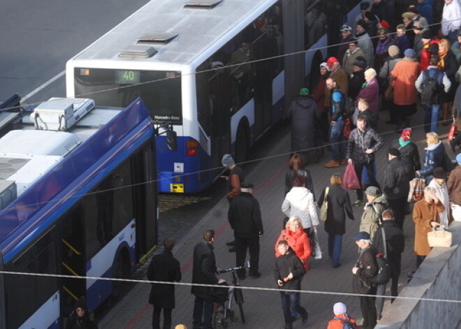 1. un 2. oktobrī būs izmaiņas autobusu un trolejbusu maršrutos