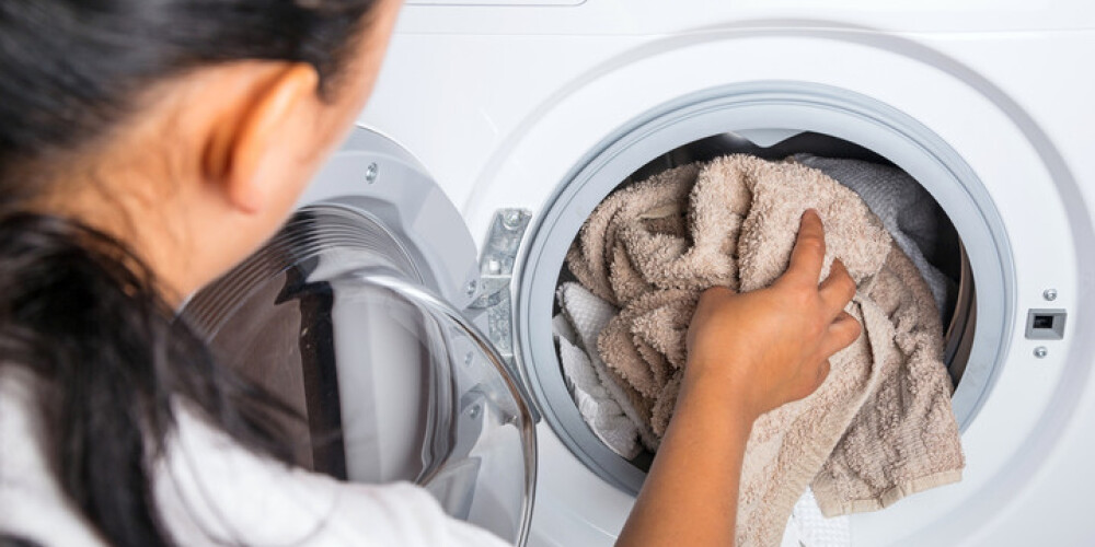 "Samsung" vajā neveiksmes: Tagad - sprāgstošas veļas mašīnas