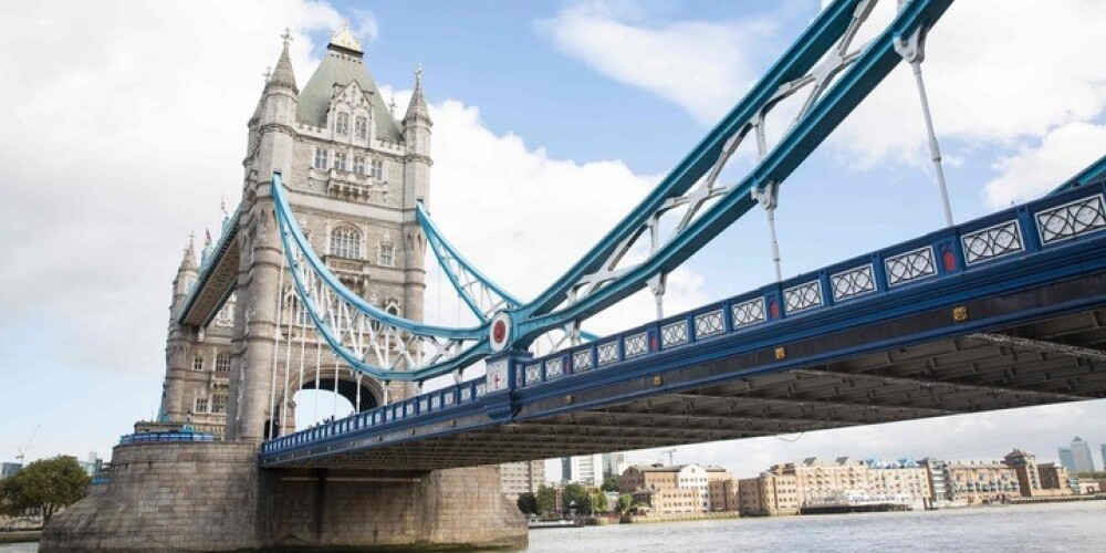 Londonas Tauera tiltu slēdz līdz Jaunajam gadam