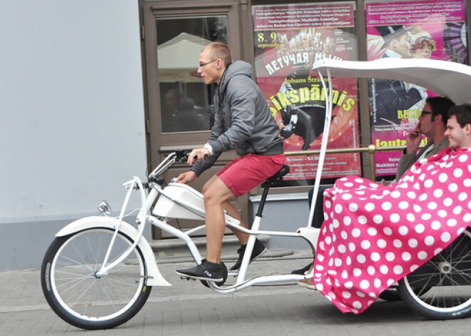 Visvairāk naudas Rīgā atstāj krievu un norvēģu tūristi