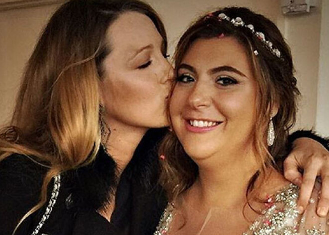 Через два дня после родов Блейк Лайвли пришла на свадьбу