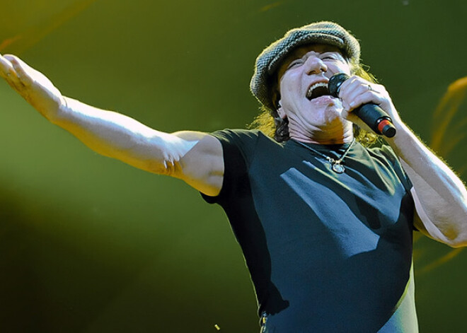 AC/DC solistam piedāvā izmēģināt jaunu tehnoloģiju, lai viņš varētu dziedāt