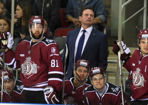 "Skatījāmies, kurš psiholoģiski noturīgāks," pēc spēles teica treneris.