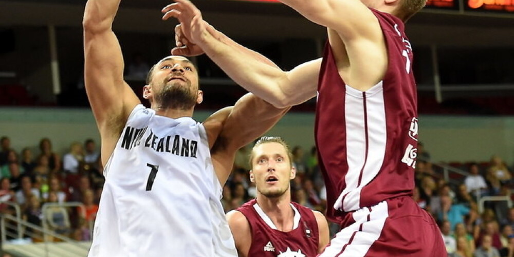 Latvijas izlases basketbolists Siliņš parakstījis līgumu uz vienu mēnesi