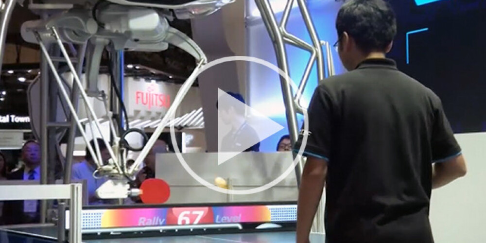 Radīts pirmais robots pasaulē, kurš māca spēlēt galda tenisu. VIDEO