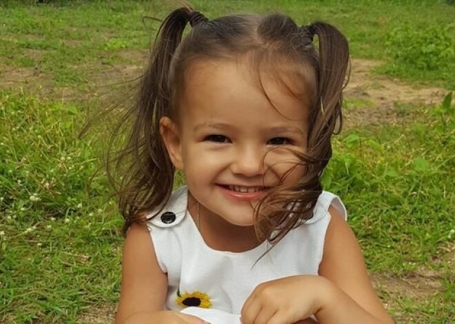 3-летняя красавица дочь экстрасенса Виктории Райдос становится звездой Instagram